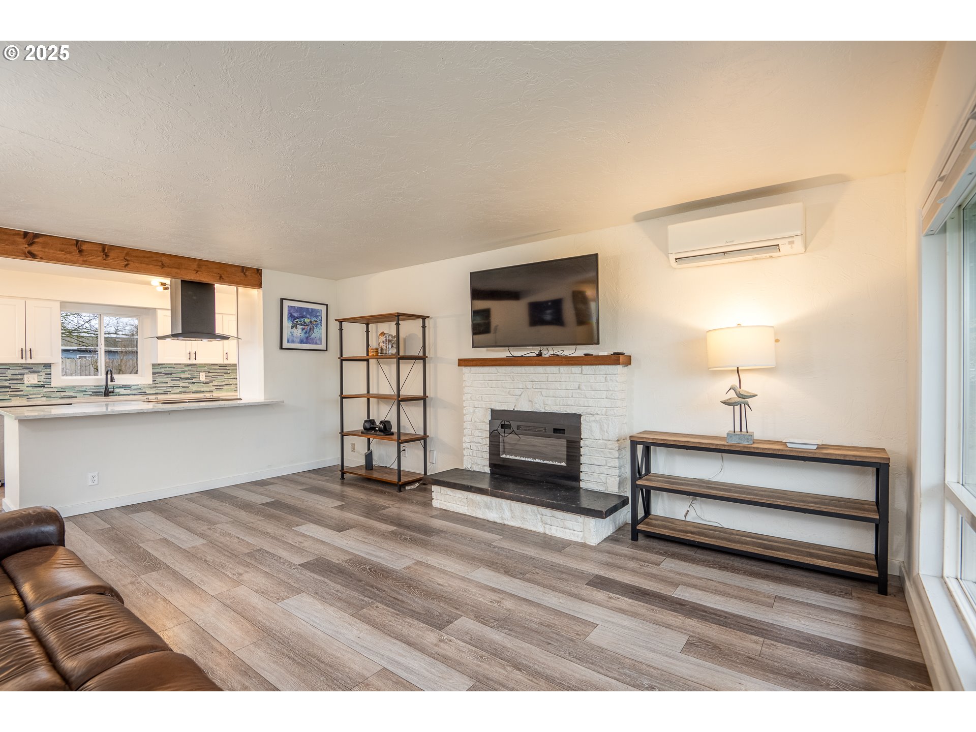 860 Maxwell Road Eugene, OR 97404 - Photo 5 of 30 Gallery Image 5