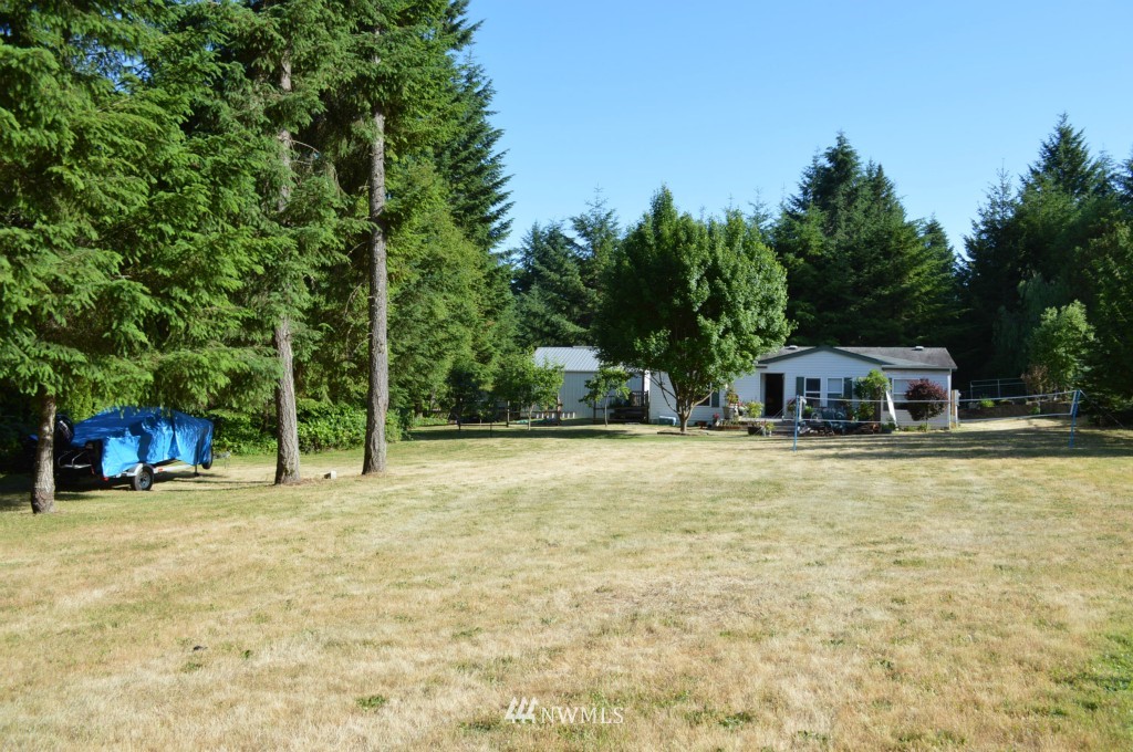 13091 Hadfield Road Southeast Olalla, WA 98359 - Photo 2 of 20 Gallery Image 2