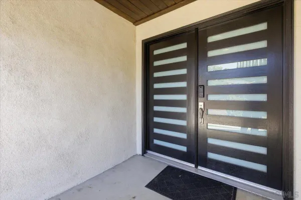 $1,690,000 | 907 Seph Way, Escondido, CA 92027