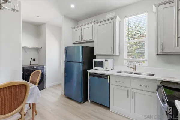 $1,690,000 | 907 Seph Way, Escondido, CA 92027