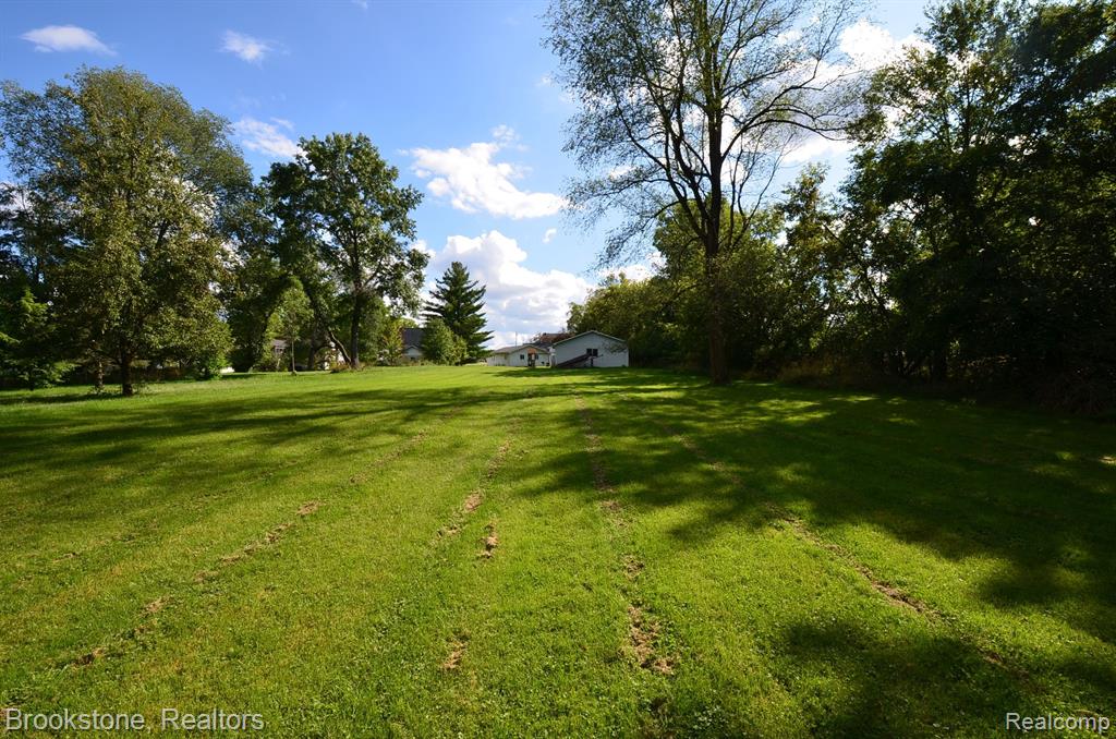 10083 Hegel Road Goodrich, MI 48438 - Photo 15 of 56