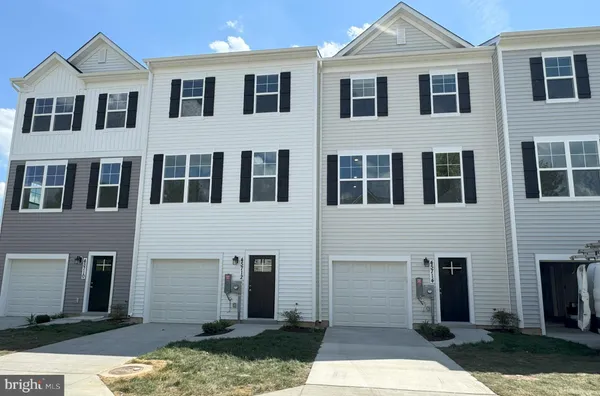 $2,500 | 45714 North Maxine Way, Great Mills, MD 20634