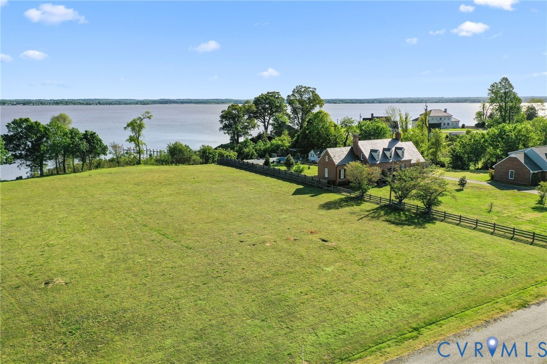 Lot E Benton Point Road Tappahannock, VA 22560 - Photo 2 of 6 Area of fine homes