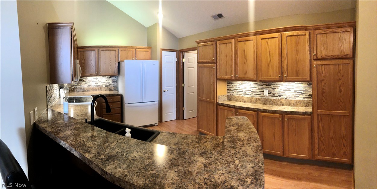 9151 Springfield Road, Unit 1403 Youngstown, OH 44514 - Photo 4 of 13