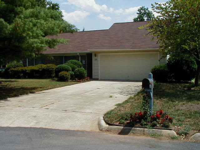 119 St Andrews Way Greenville, SC 29607 - Photo 1 of 9 Gallery Image 1