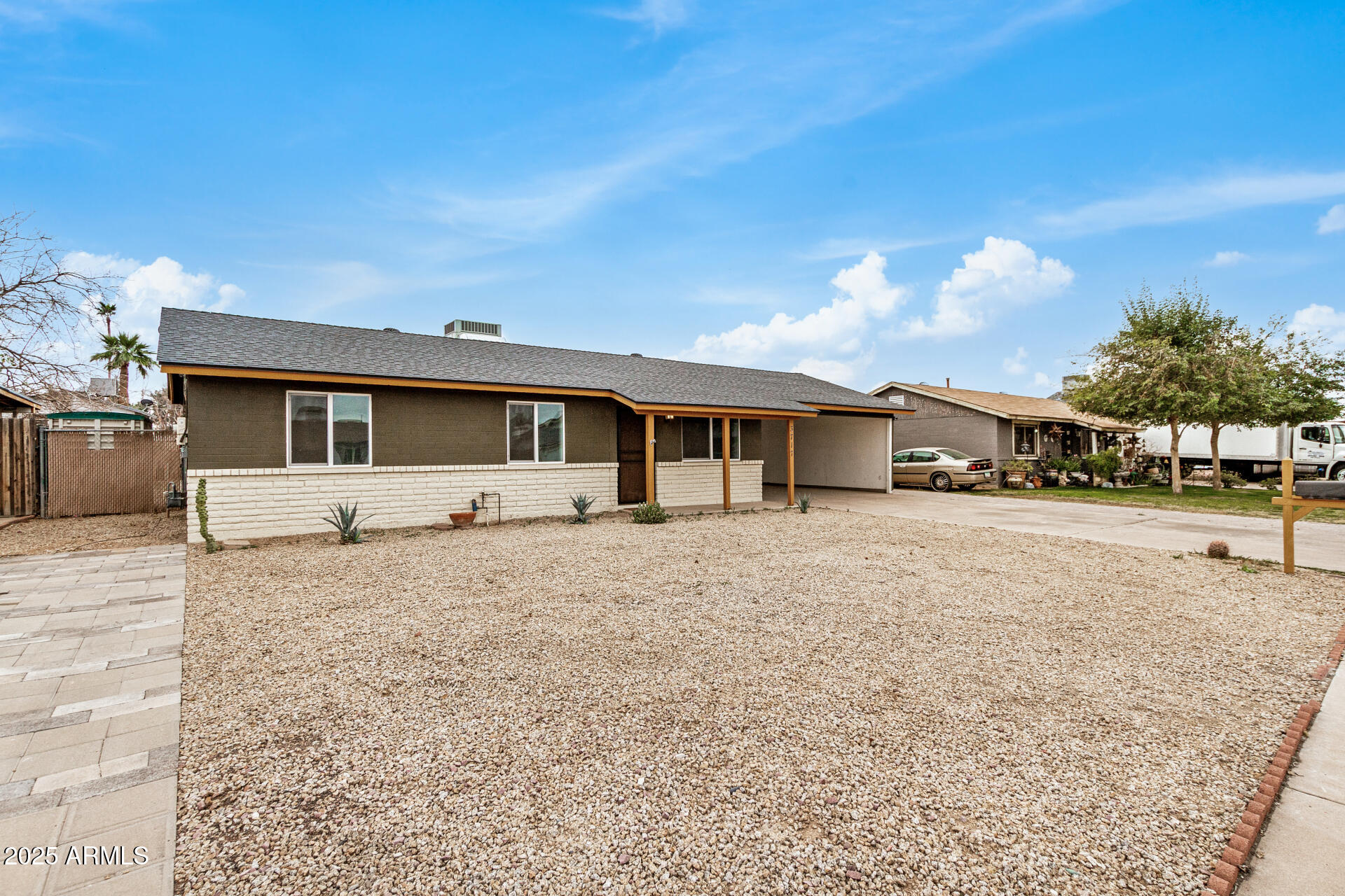 3717 West Charter Oak Road Phoenix, AZ 85029 - Photo 5 of 29 04 - Charter Oak
