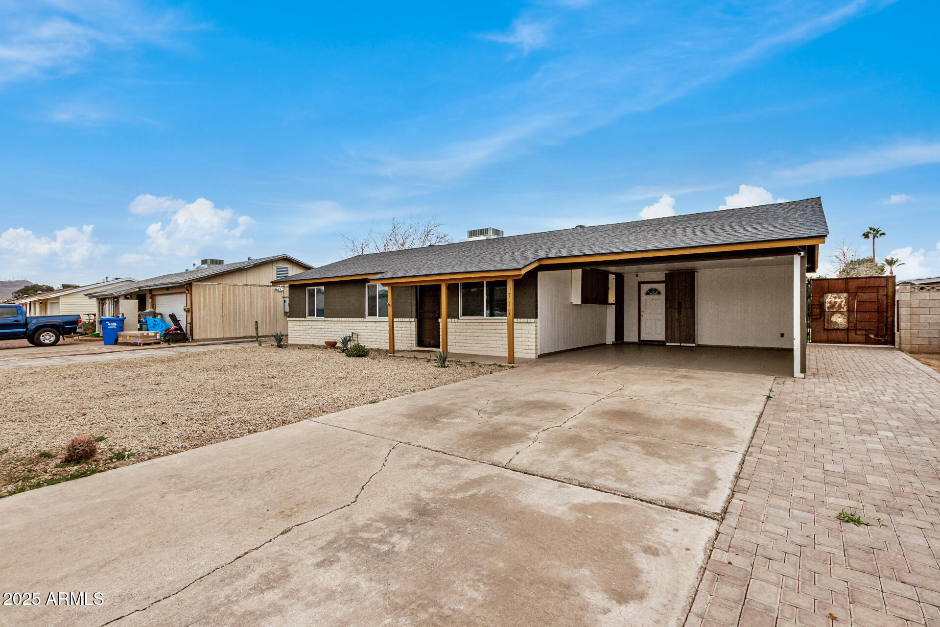 3717 West Charter Oak Road Phoenix, AZ 85029 - Photo 6 of 29 06 - Charter Oak