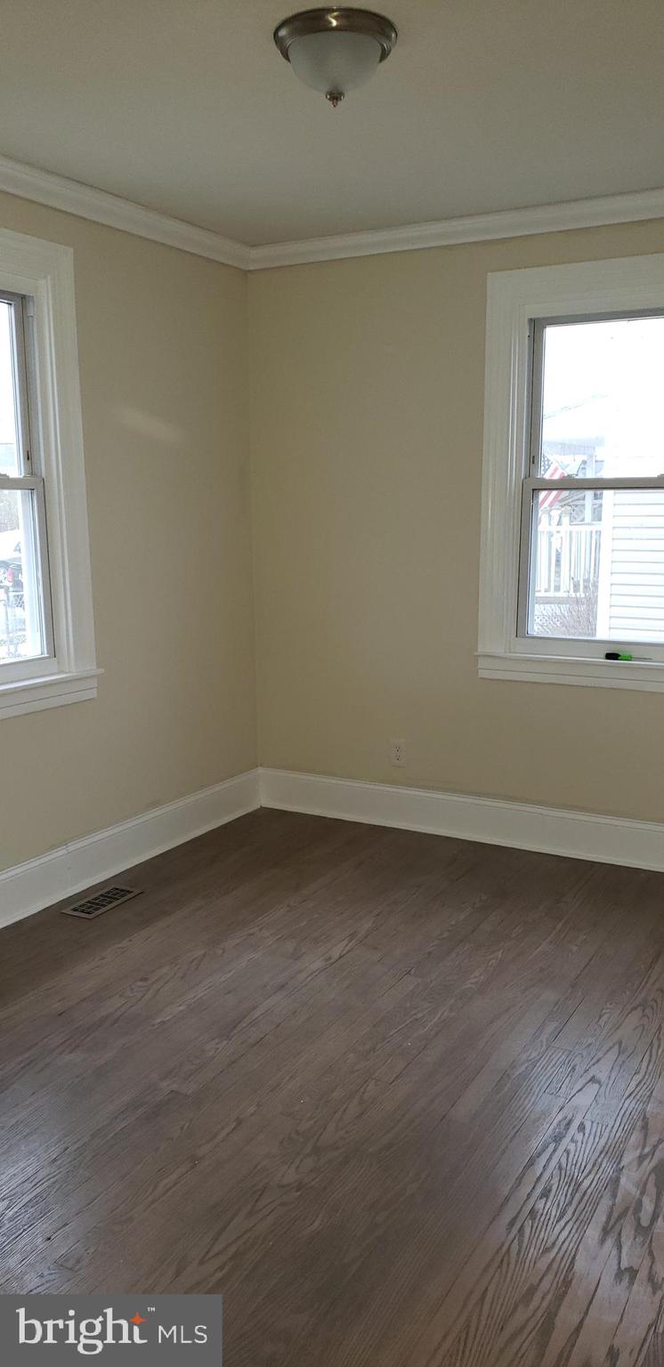 25 Terrace Road Essex, MD 21221 - Photo 12 of 35