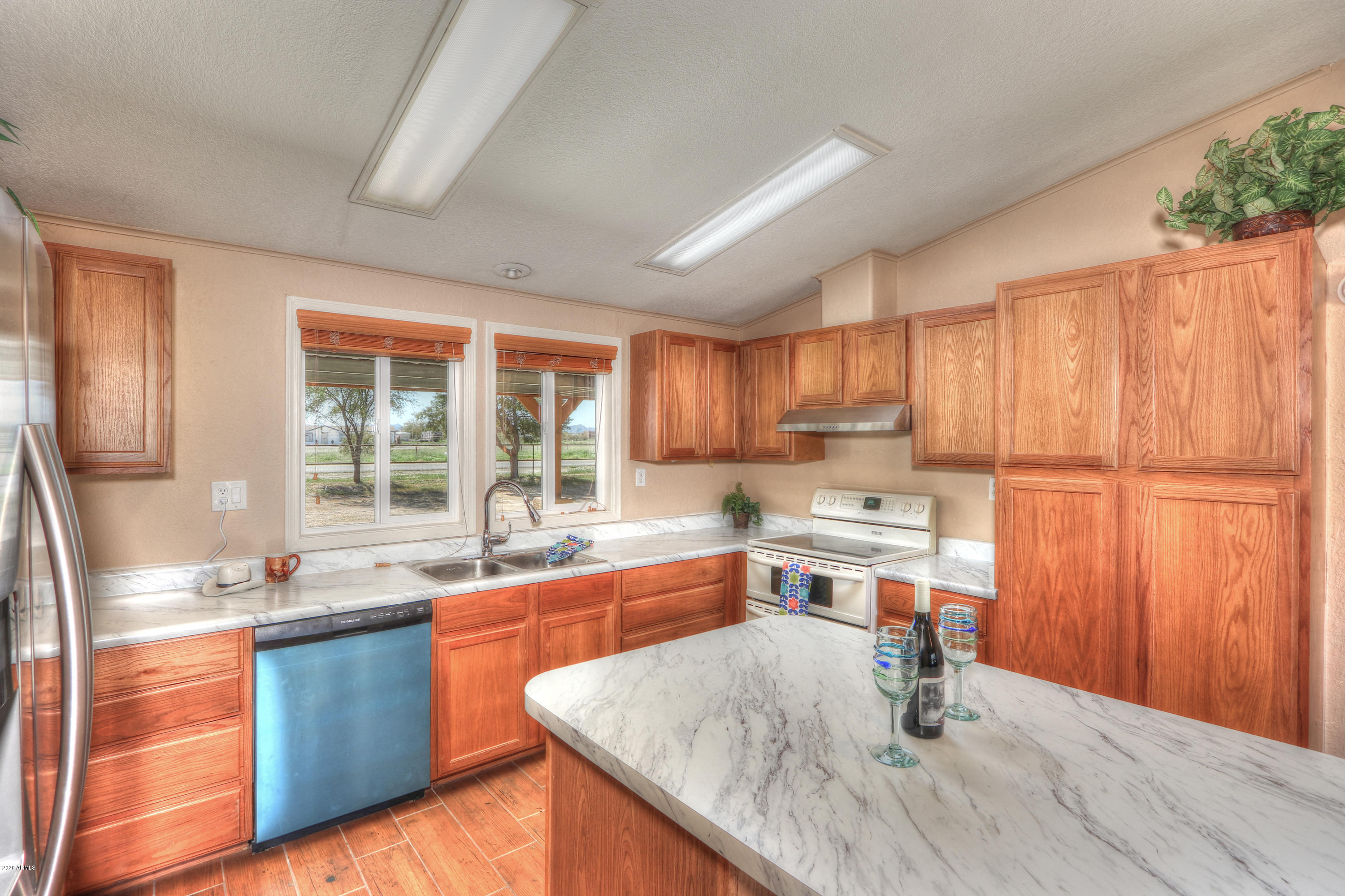 51536 West Papago Road Maricopa, AZ 85139 - Photo 3 of 123 099