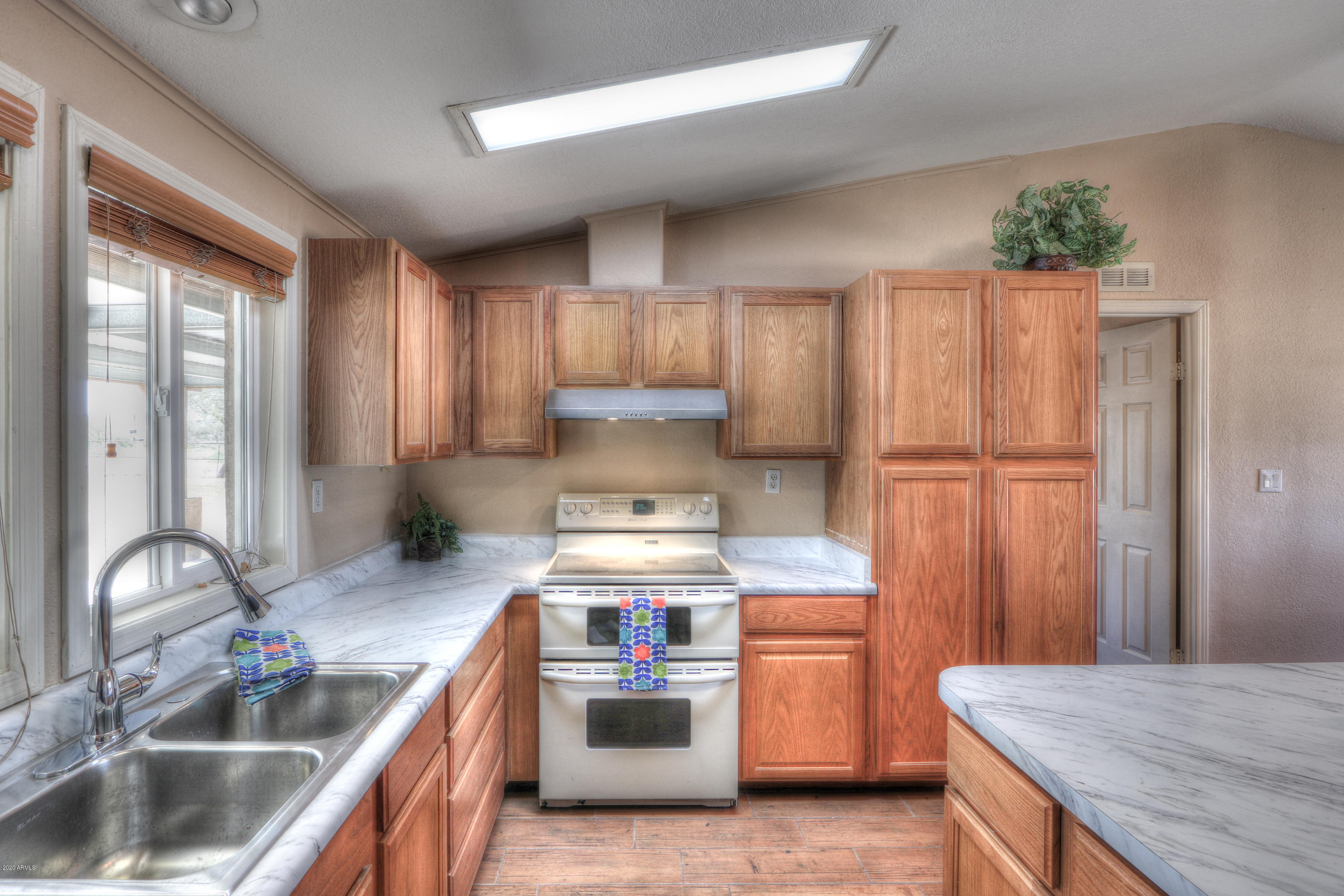 51536 West Papago Road Maricopa, AZ 85139 - Photo 9 of 123 100
