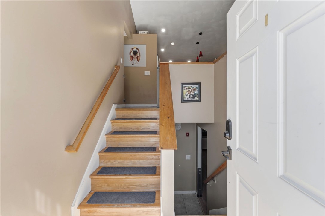 199 Winthrop Street Woonsocket, RI 02895 - Photo 4 of 43