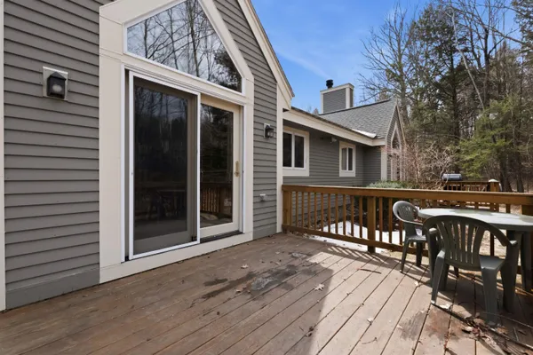 $635,000 | 10 Mountain Brook Circle, Unit 1, Lincoln, NH 03251