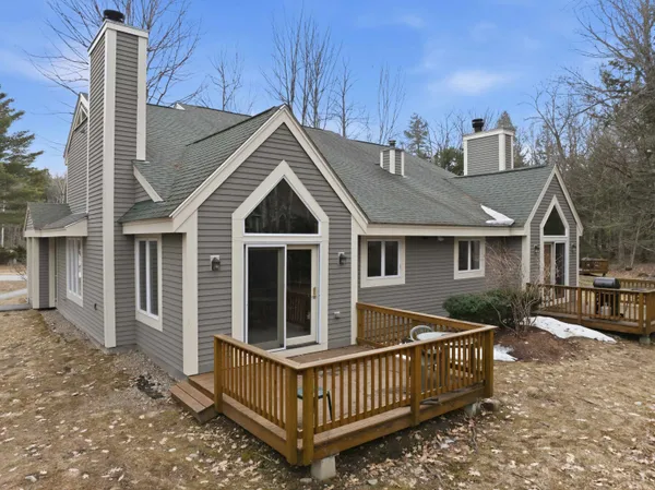 $635,000 | 10 Mountain Brook Circle, Unit 1, Lincoln, NH 03251