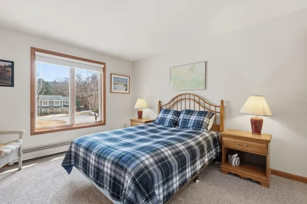 $635,000 | 10 Mountain Brook Circle, Unit 1, Lincoln, NH 03251