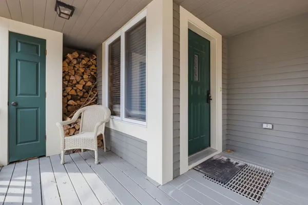 $635,000 | 10 Mountain Brook Circle, Unit 1, Lincoln, NH 03251