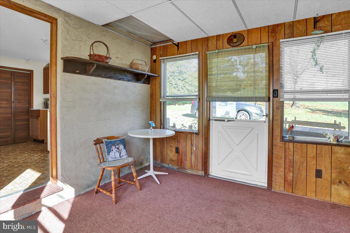 1407 Red Hill Road Elverson, PA 19520 - Photo 22 of 29 Breezeway