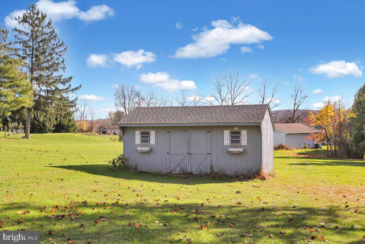 1407 Red Hill Road Elverson, PA 19520 - Photo 25 of 29 Gallery Image 25