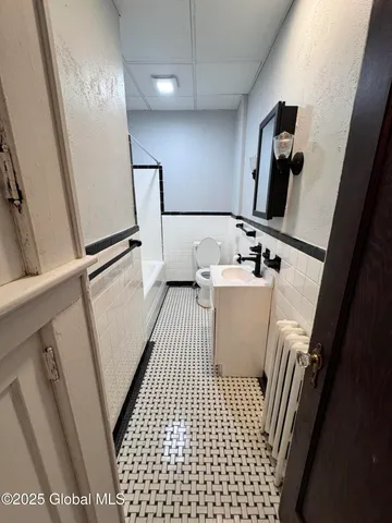 $275,000 | 219 Western Avenue, Albany, NY 12203