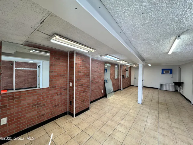 $275,000 | 219 Western Avenue, Albany, NY 12203