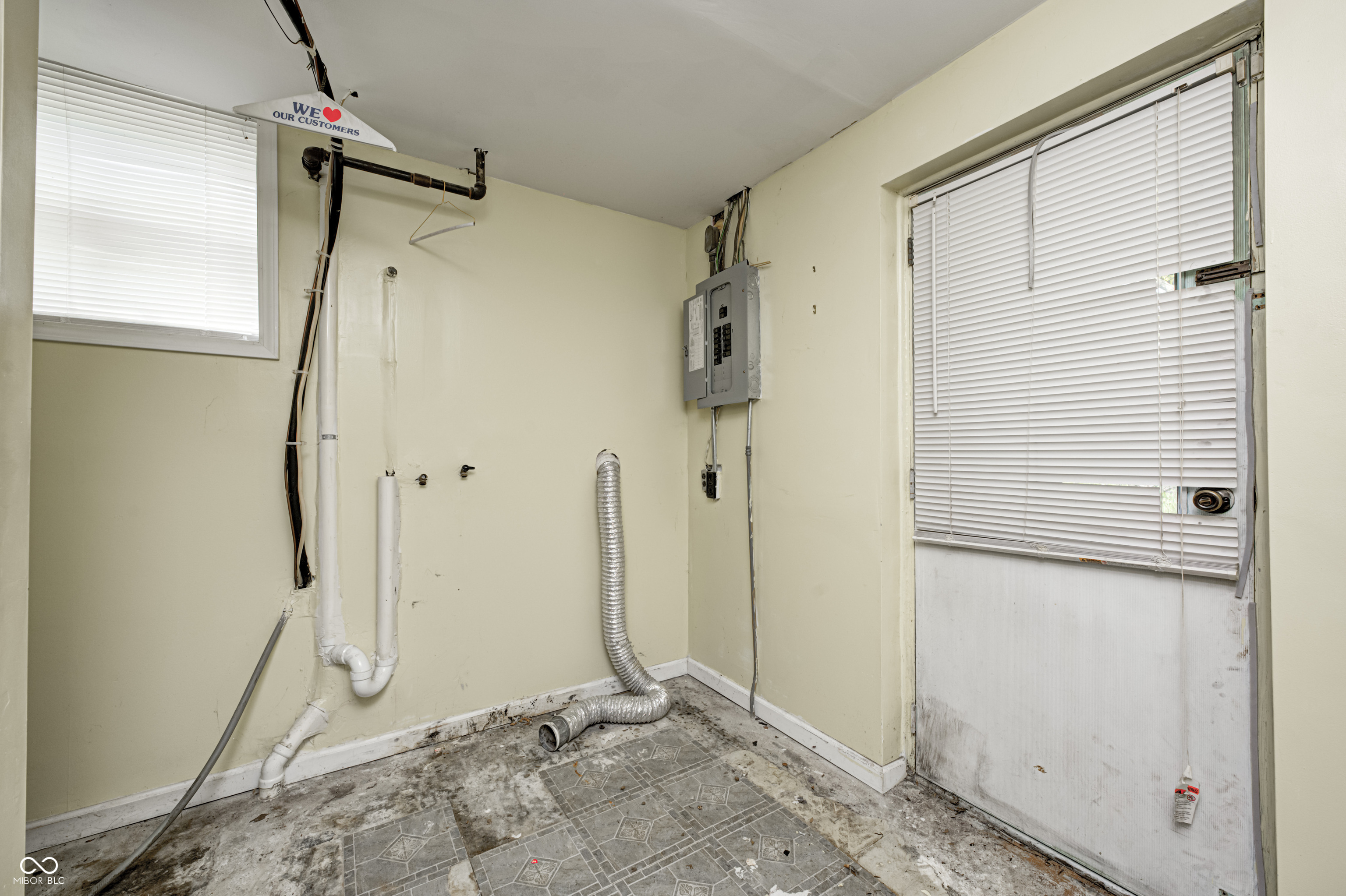 3514 Eisenhower Drive Indianapolis, IN 46224 - Photo 25 of 31