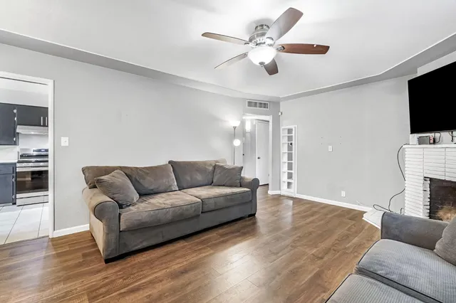 $350,000 | 4135 East Fedora Avenue, Fresno, CA 93726