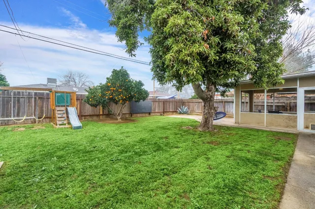$350,000 | 4135 East Fedora Avenue, Fresno, CA 93726