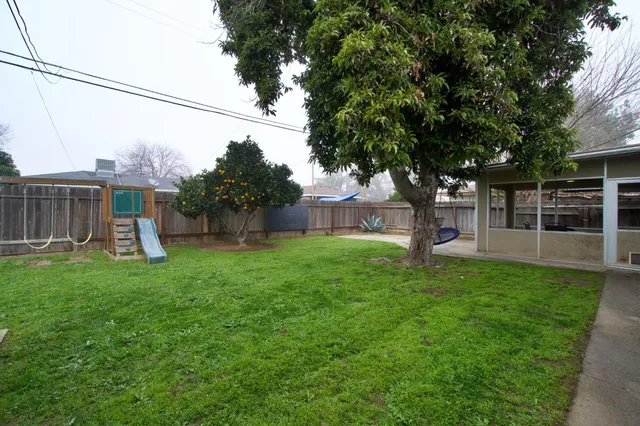$350,000 | 4135 East Fedora Avenue, Fresno, CA 93726