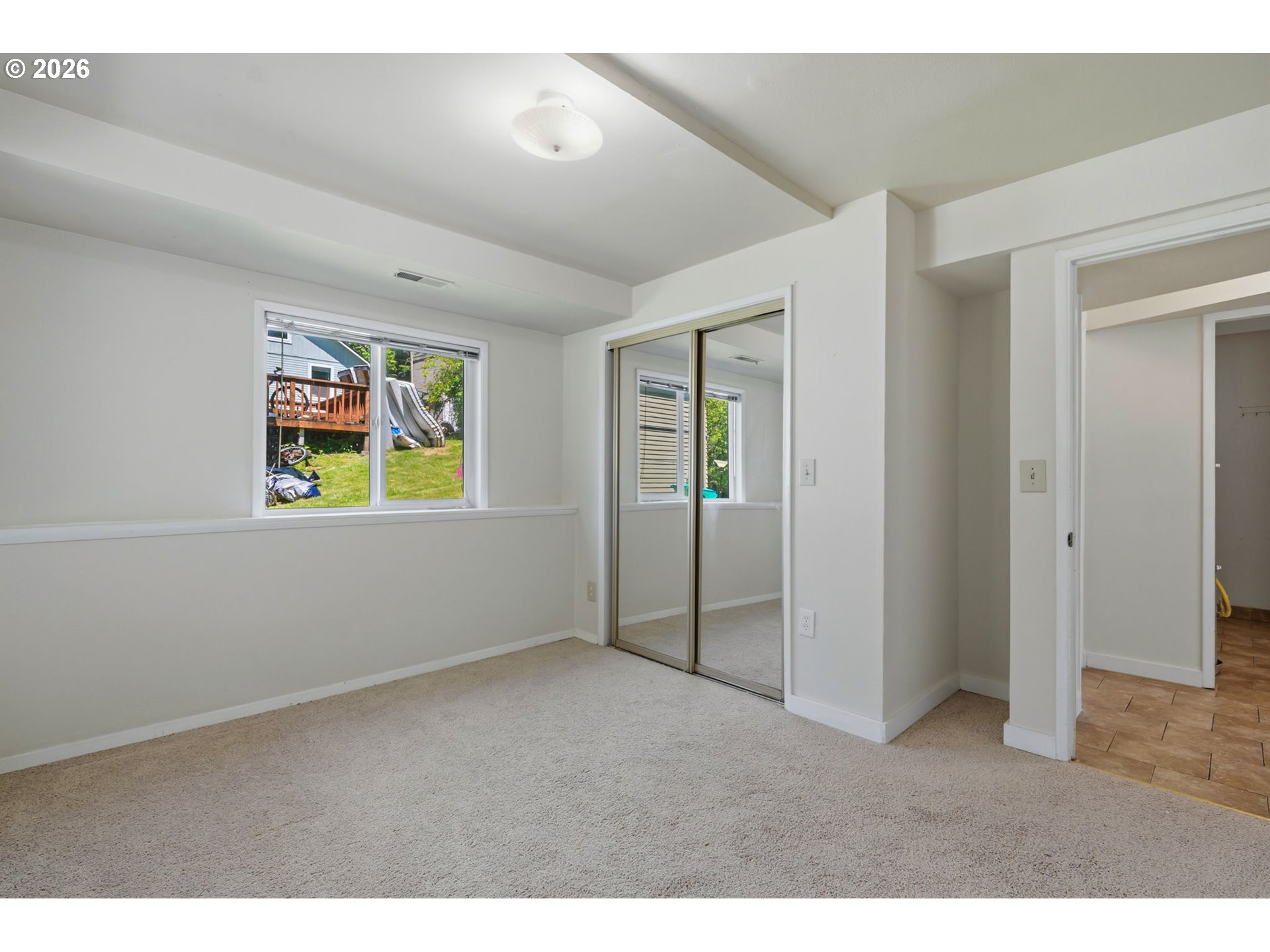 9540 Southwest Terwilliger Boulevard Portland, OR 97219 - Photo 17 of 44