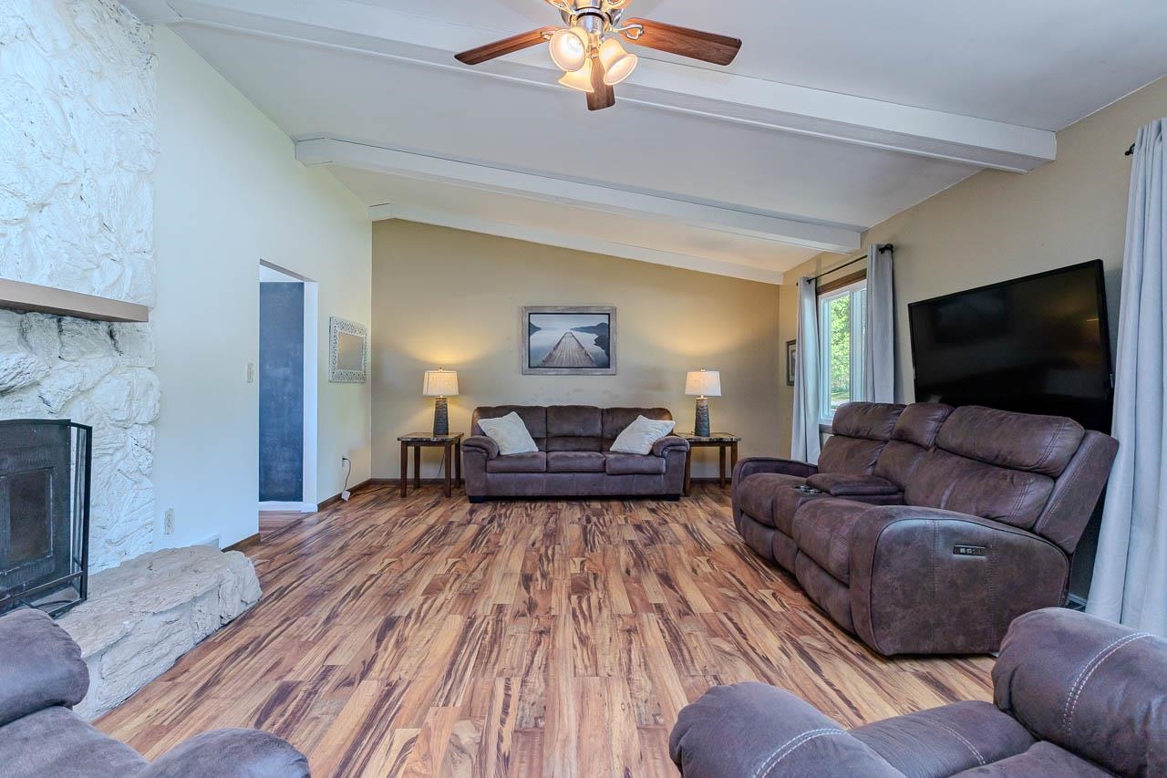 1410 Woodlawn Road Wausau, WI 54403 - Photo 5 of 44