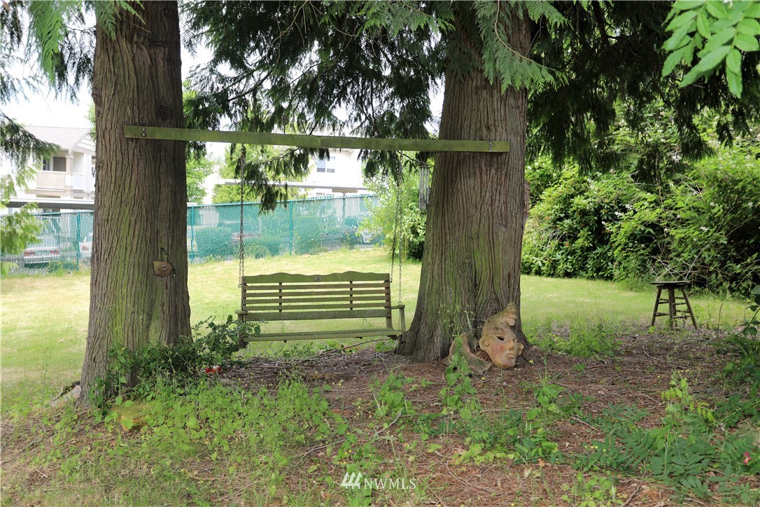 11204 Southeast Petrovitsky Road Renton, WA 98055 - Photo 30 of 37 a view of outdoor space and garden