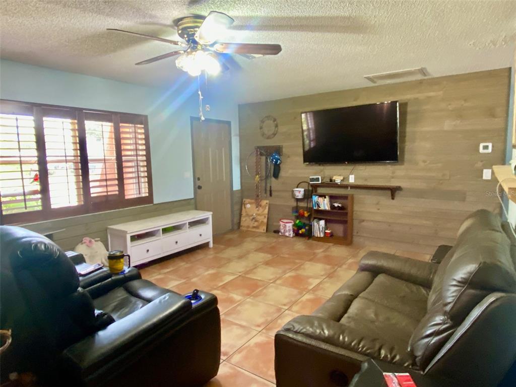 132 Rutgers Road Venice, FL 34293 - Photo 2 of 19