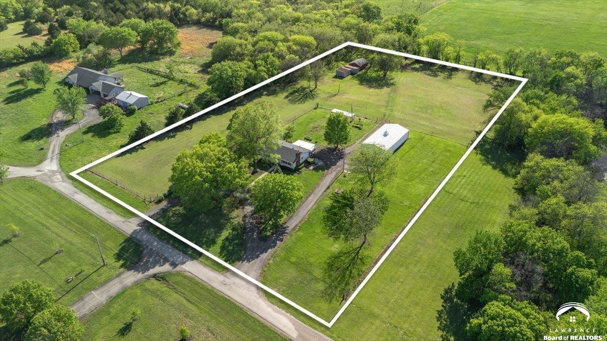 1579 East 767 Road Lawrence, KS 66049 - Photo 13 of 16