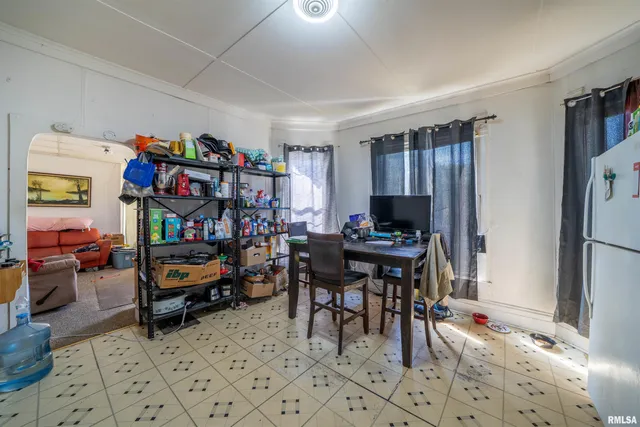 $107,000 | 609 West Armstrong Avenue, Peoria, IL 61606