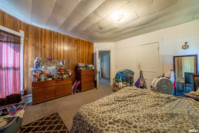 $107,000 | 609 West Armstrong Avenue, Peoria, IL 61606