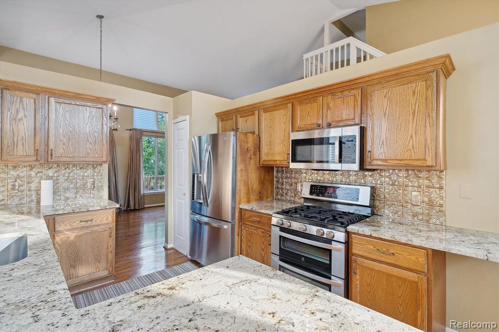 3244 Bridlewood Drive Rochester, MI 48306 - Photo 14 of 48
