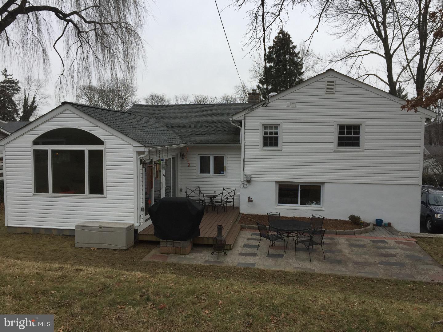 544 Pinetree Road Jenkintown, PA 19046 - Photo 2 of 25 Gallery Image 2