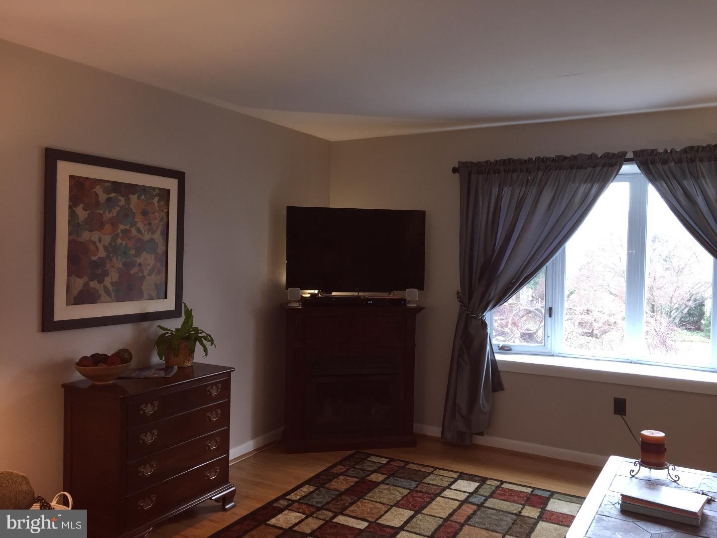 544 Pinetree Road Jenkintown, PA 19046 - Photo 16 of 25 Gallery Image 16