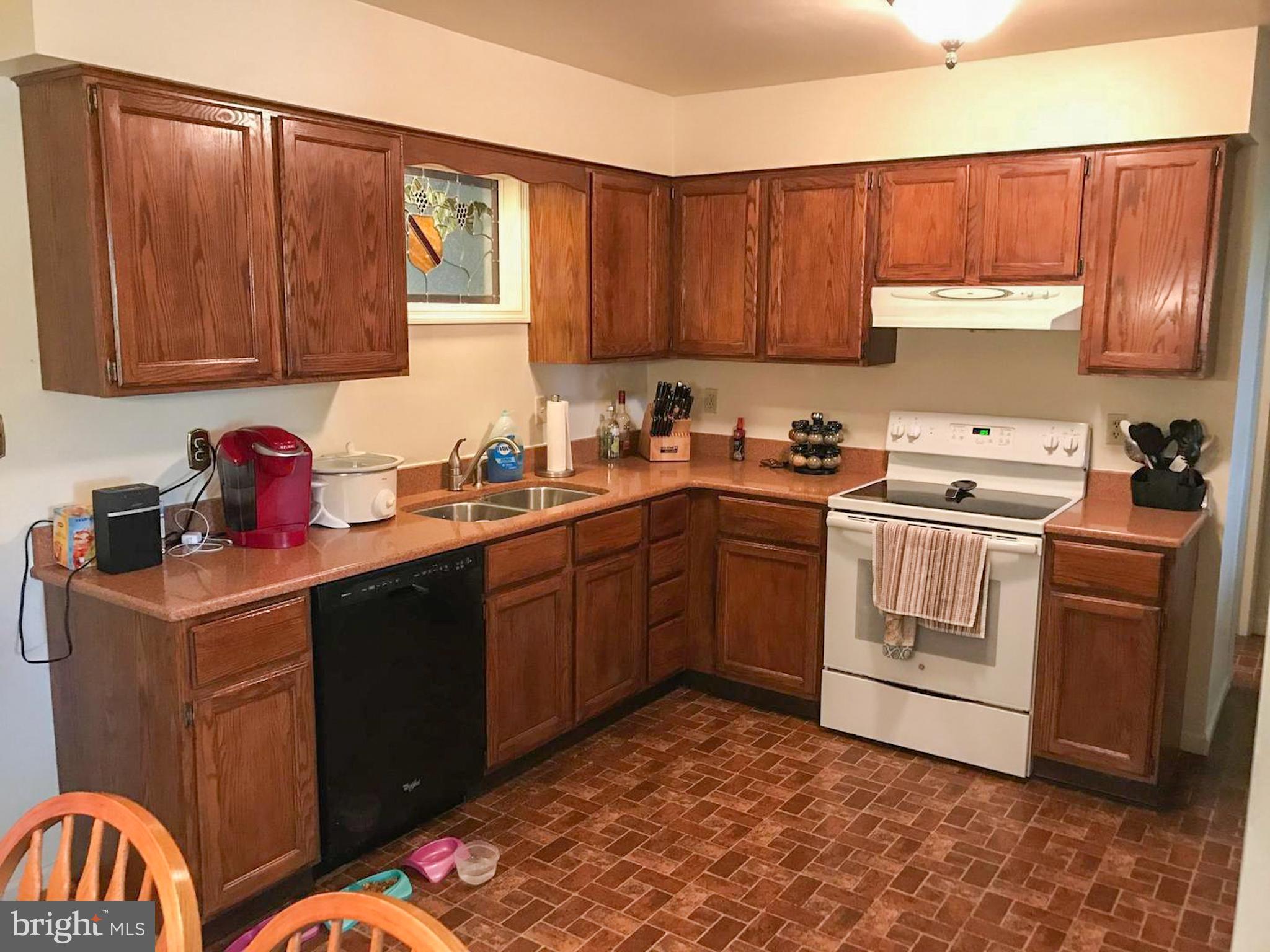 261 Hackman Road Ephrata, PA 17522 - Photo 4 of 17