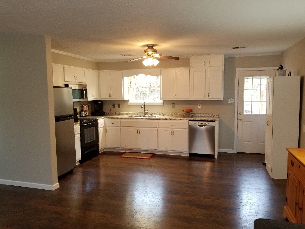 295 Snake Hollow Road Bethpage, TN 37022 - Photo 8 of 22 Gallery Image 8