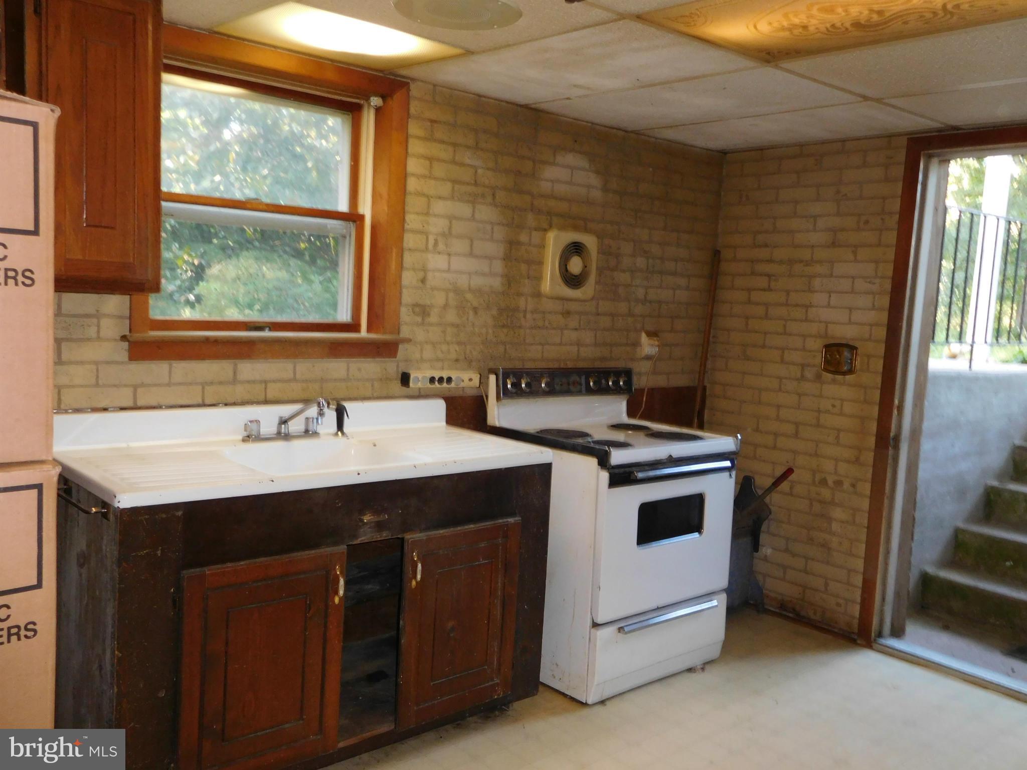 10140 Bird River Road Baltimore, MD 21220 - Photo 7 of 26 Kitchen