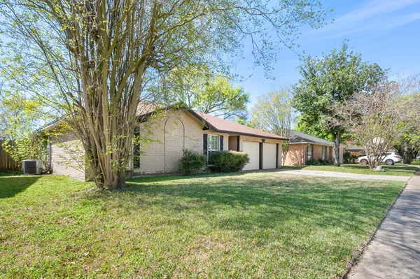 $1,850 | 13527 Montaigne Drive, Houston, TX 77065