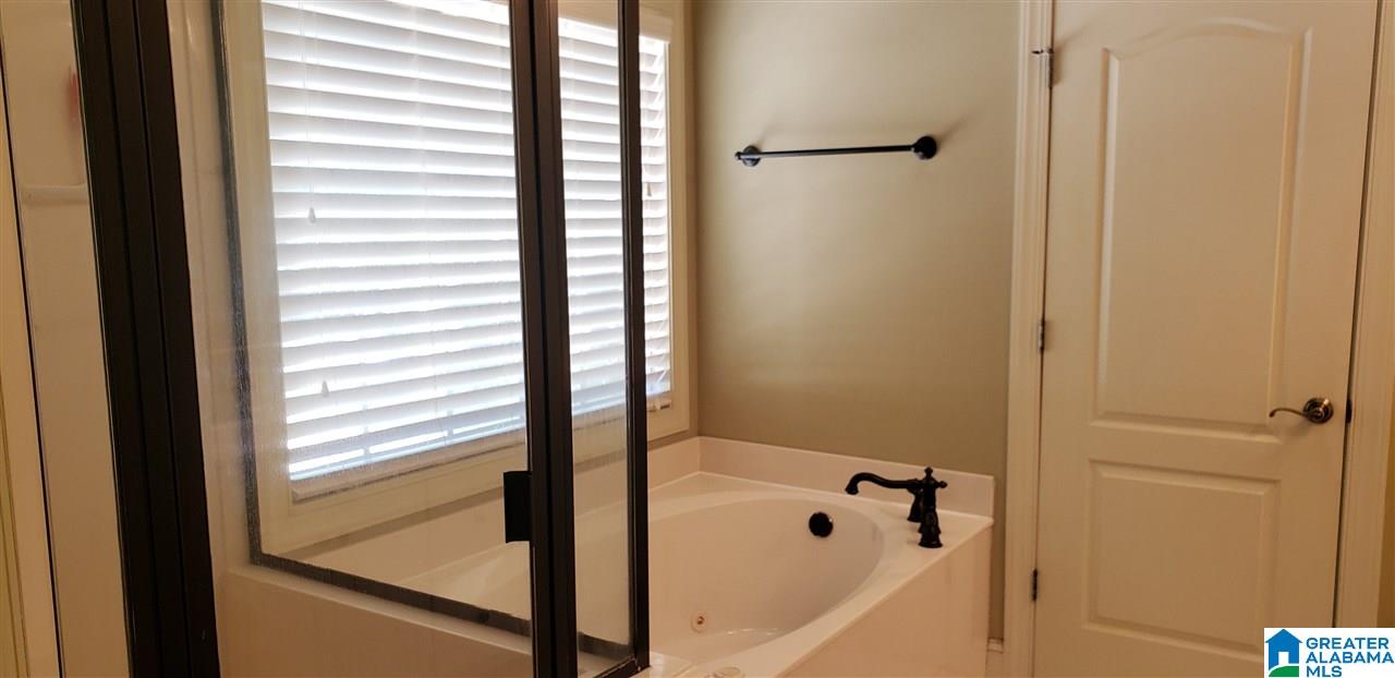 77 Shades Crest Road Hoover, AL 35226 - Photo 12 of 29