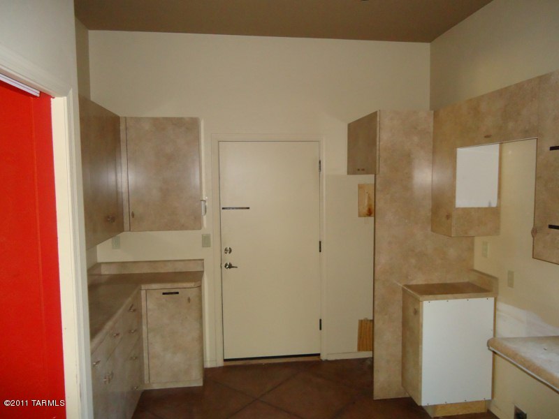 1701 East Lind Road Tucson, AZ 85719 - Photo 11 of 24 Gallery Image 11