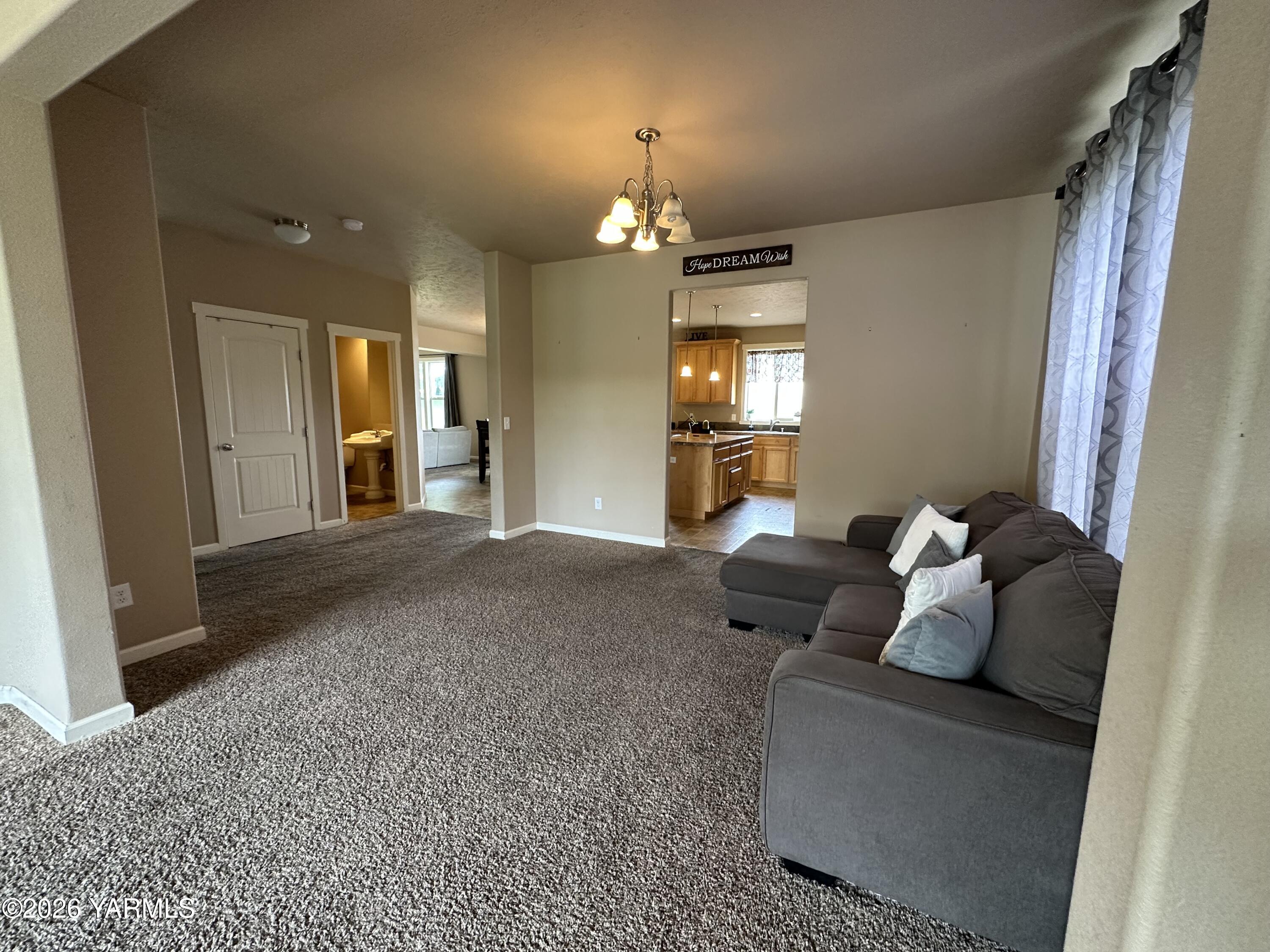 671 Tibbling Road Selah, WA 98942 - Photo 9 of 29 IMG_7473