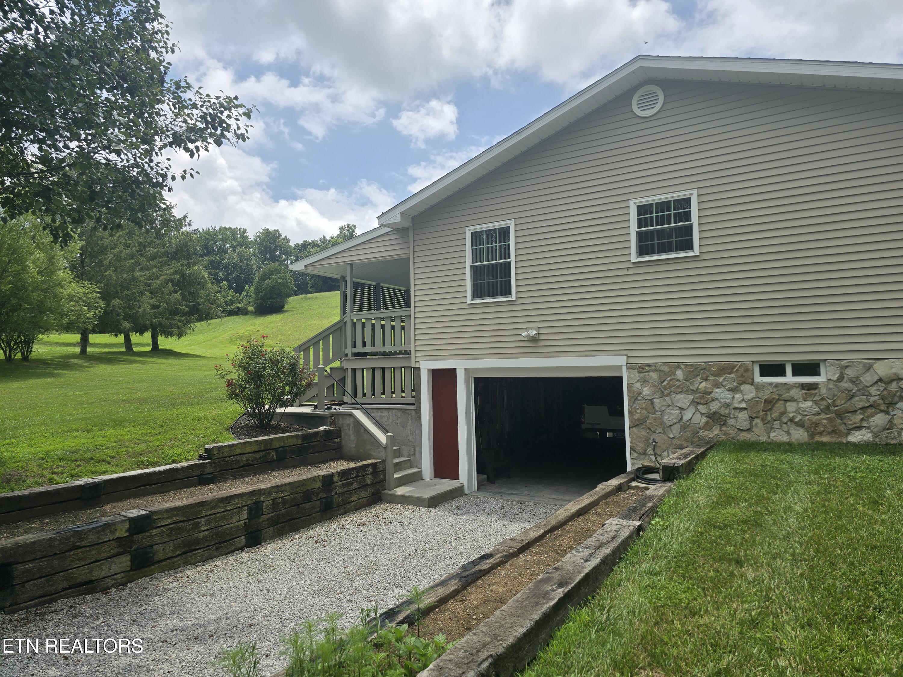 196 Church Road La Follette, TN 37766 - Photo 9 of 38 1000008879