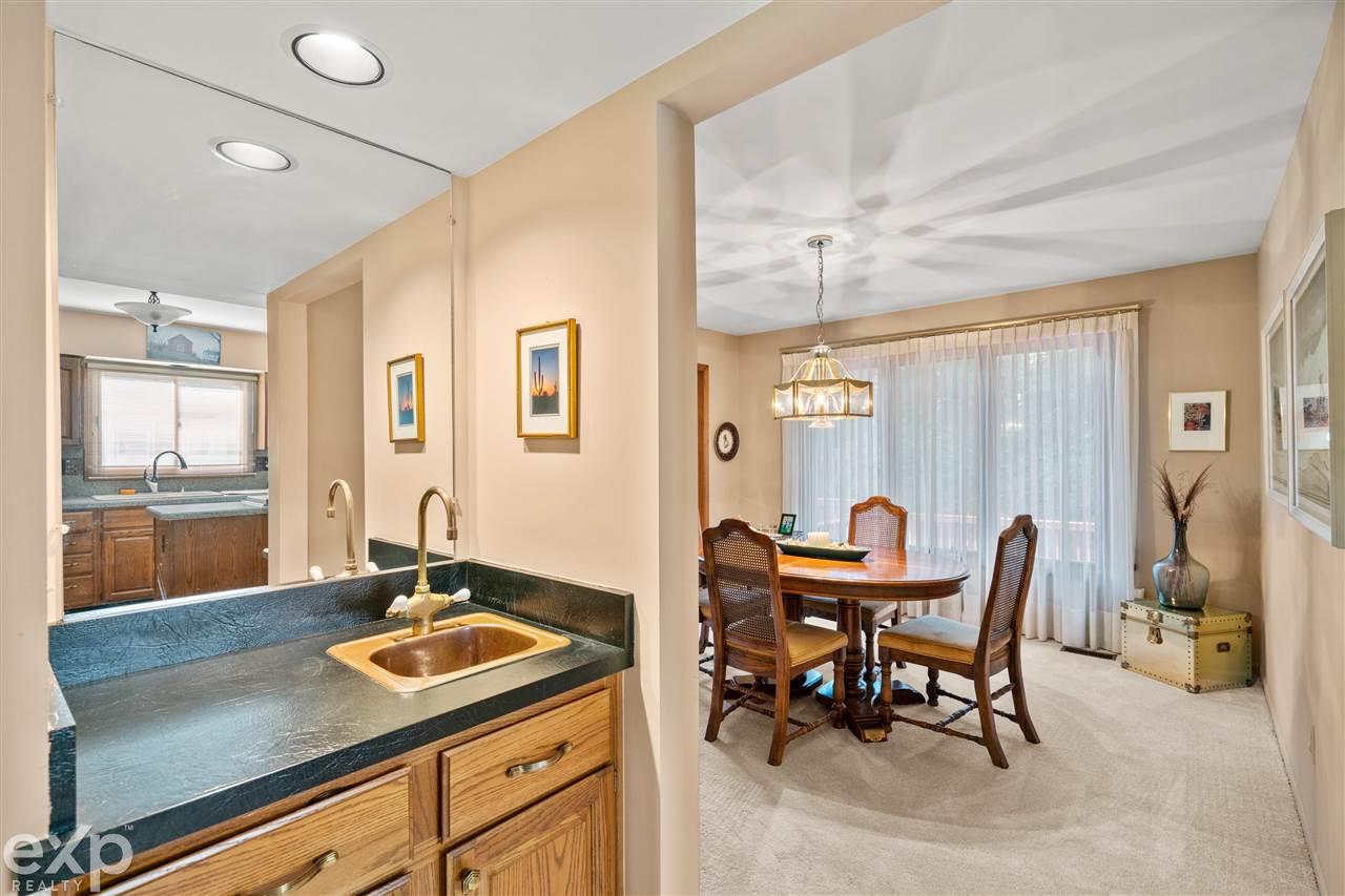 857 River Bend Drive Rochester, MI 48307 - Photo 12 of 39 50053251-11.JPG