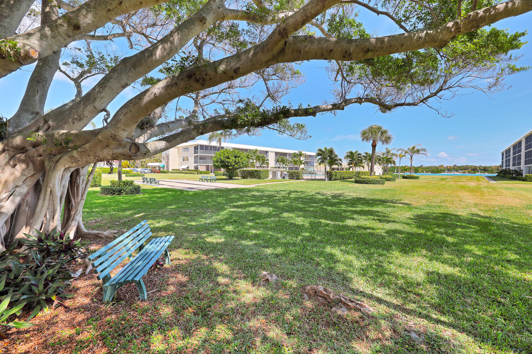 100 Waterway Road Jupiter, FL 33469 - Photo 12 of 52 Over 5 Acres of Grounds