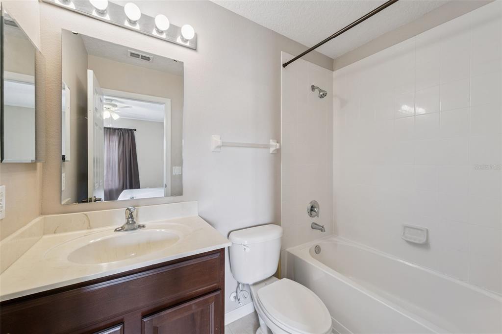 4246 Trident Point Oviedo, FL 32765 - Photo 8 of 37