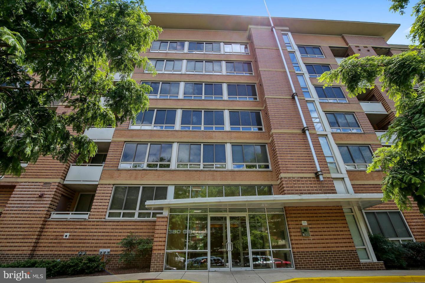 350 G Street Southwest, Unit N522 Washington, DC 20024 - Photo 1 of 36 Building Front