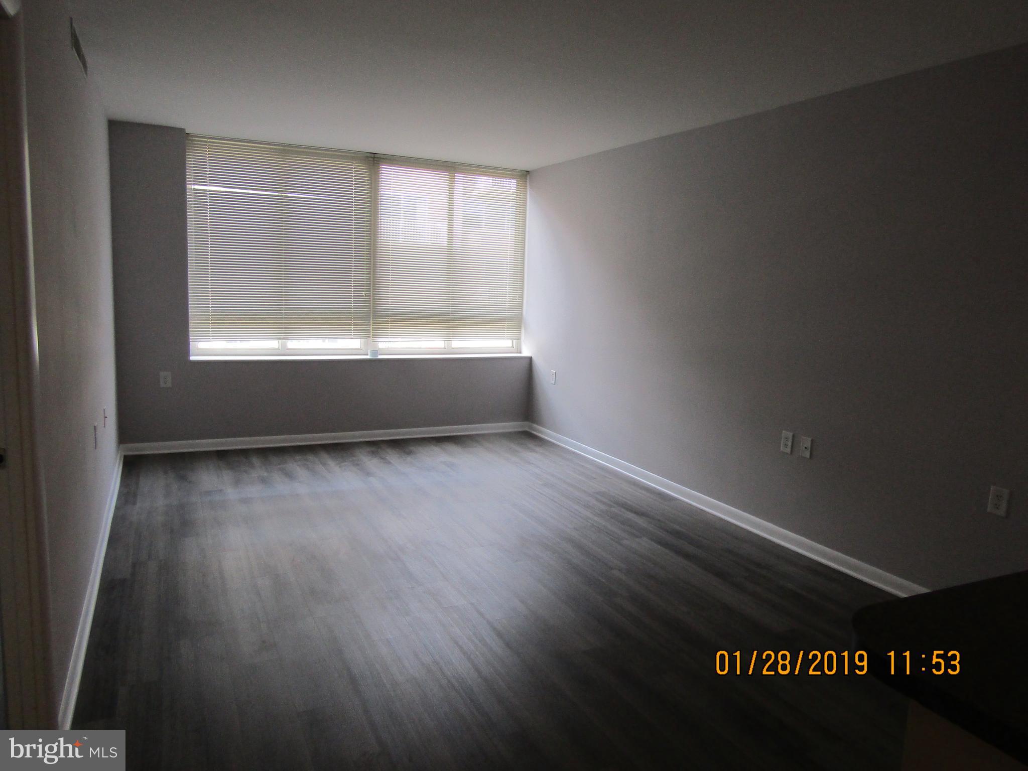 350 G Street Southwest, Unit N522 Washington, DC 20024 - Photo 16 of 36 Living Room